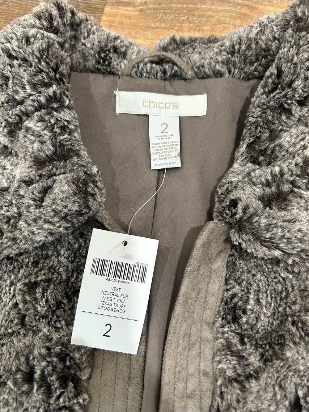 Chicos faux fur vest gray/tan NWT size 2 - Picture 4 of 9